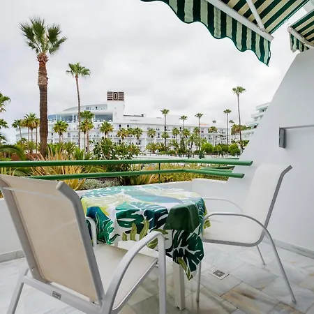شقة White - La Caleta